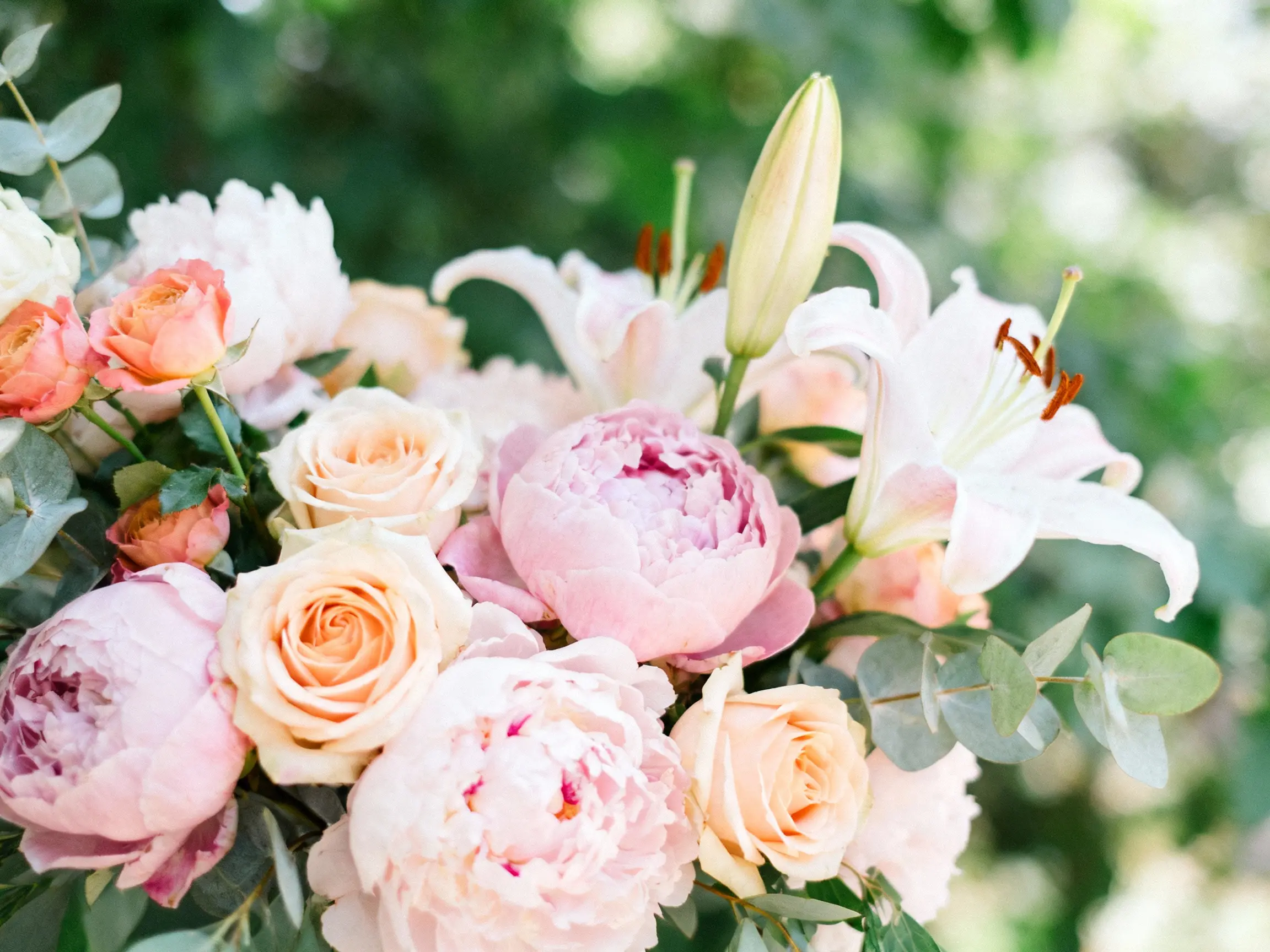 Çiçəkli Hədiyyə Qutusu